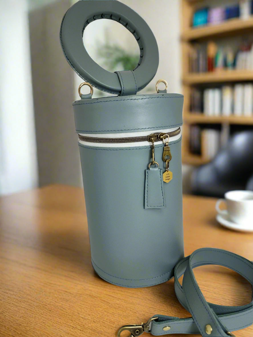 The Woman Bag image 2